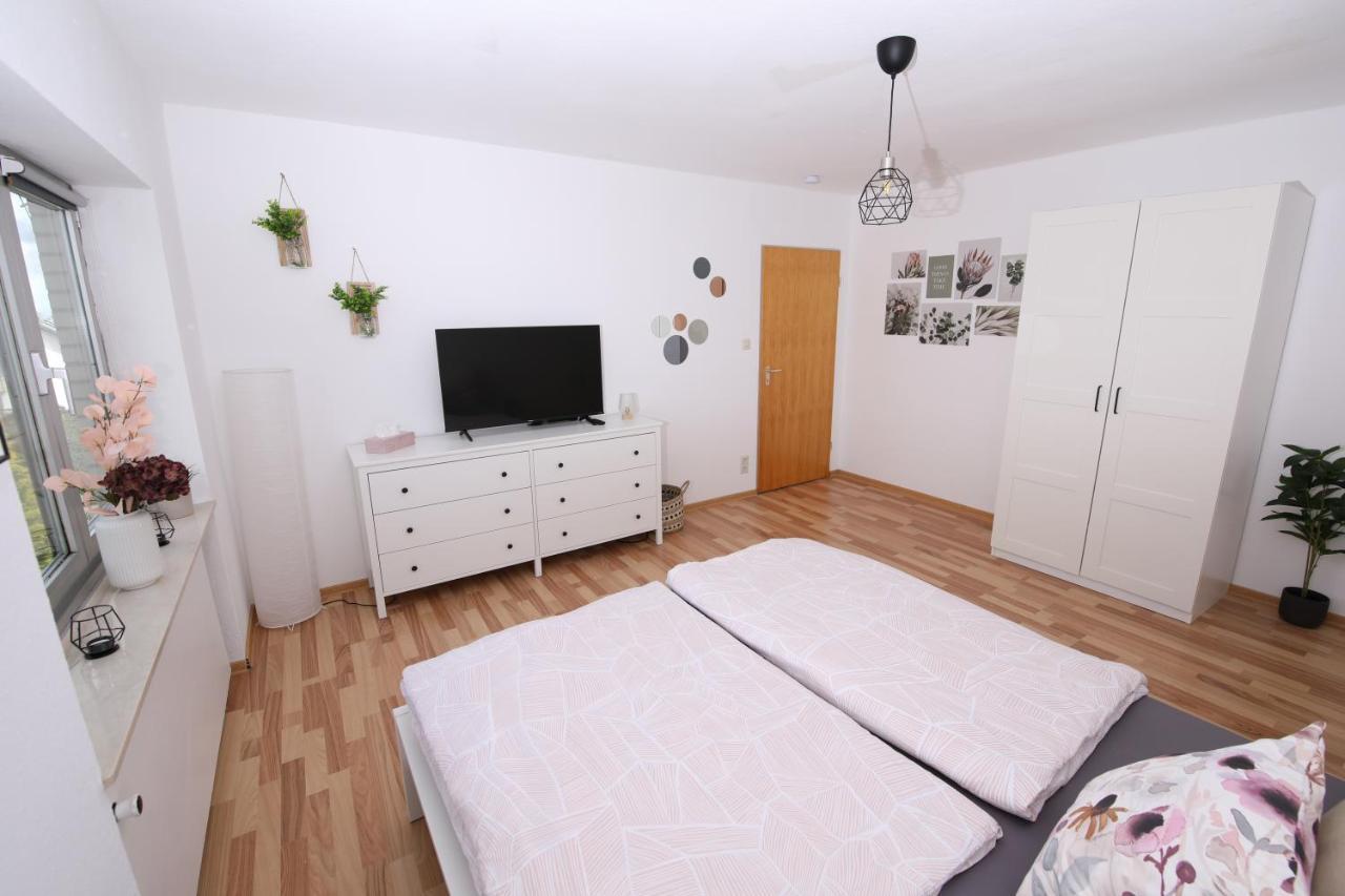 Naturblick Apartments 2 Moderne Ferienwohnung Grebenhain Luaran gambar